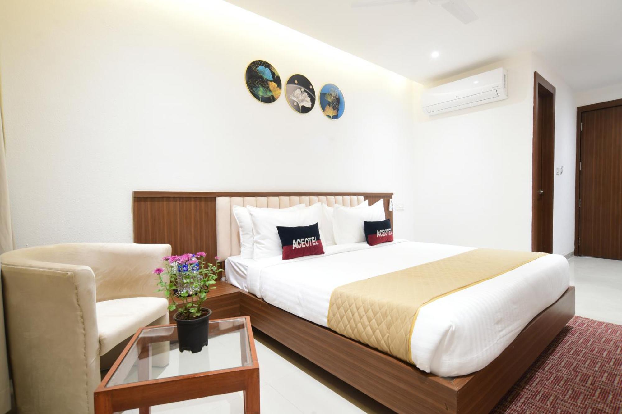 Aceotel Premier, Vijay Nagar Ιντόρ Εξωτερικό φωτογραφία
