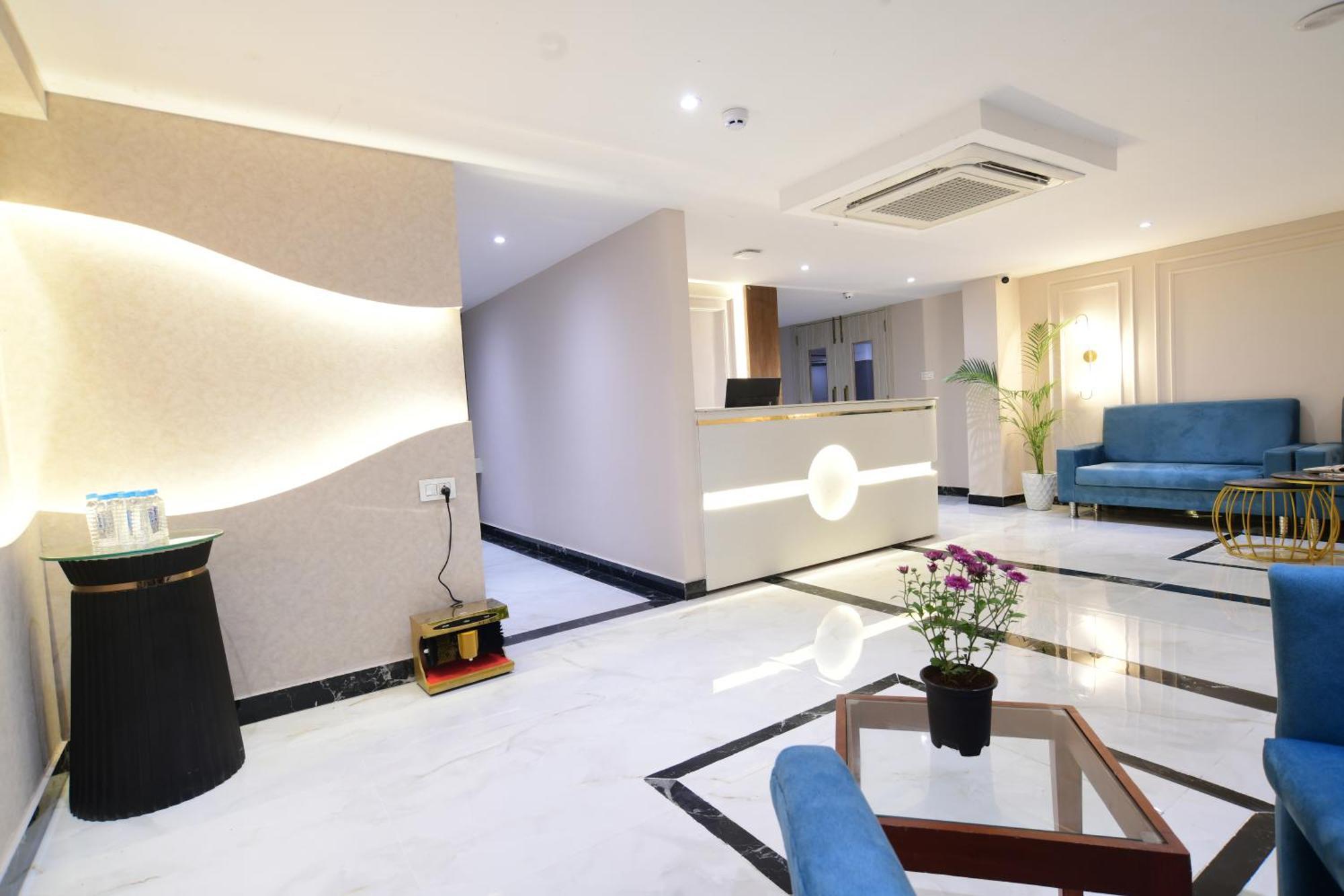 Aceotel Premier, Vijay Nagar Ιντόρ Εξωτερικό φωτογραφία